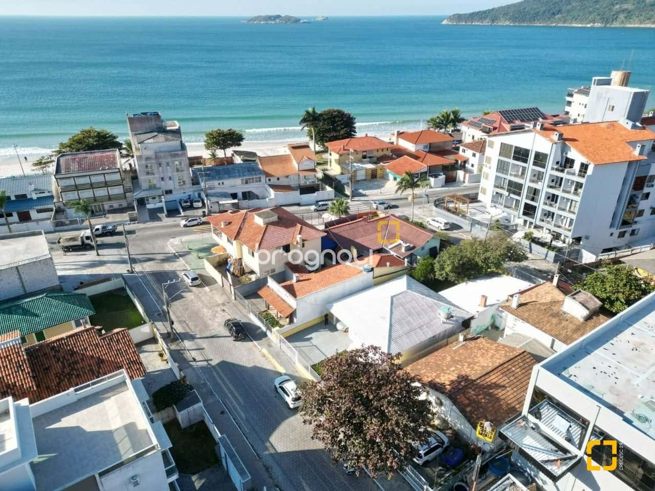 Casa Residencial - Ingleses do Rio Vermelho, Florianópolis — foto principal