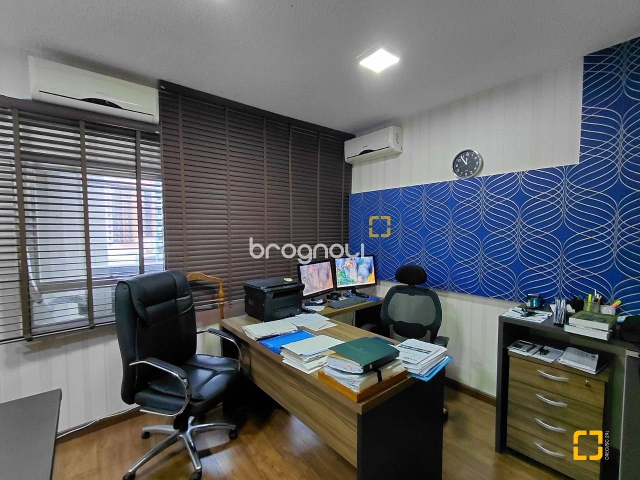 Sala Comercial à venda em Centro, Florianópolis/SC — foto principal