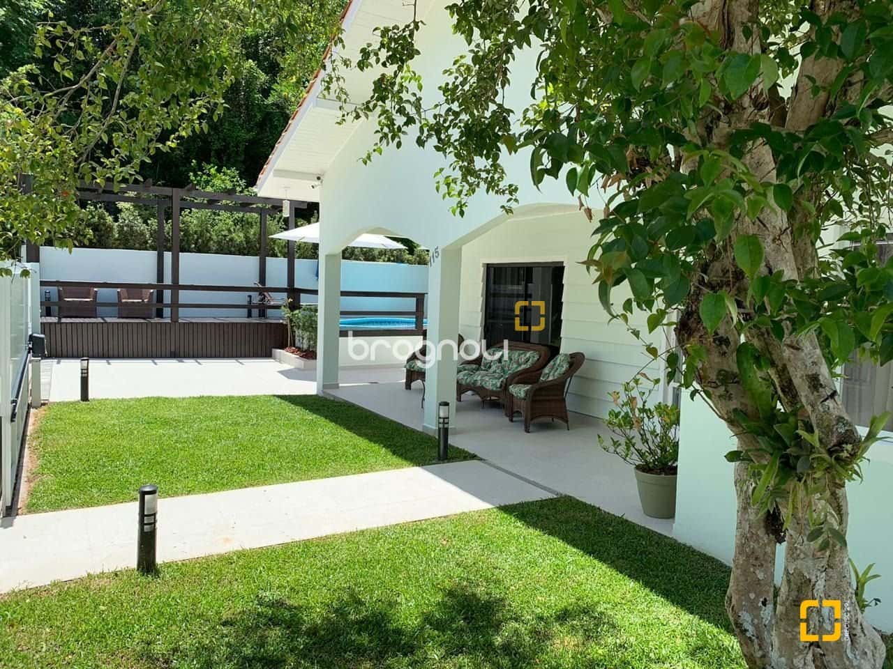 BROGNOLI VENDE - CASA RESIDENCIAL COM 7 SUÍTES - CANASJURÊ. — foto principal