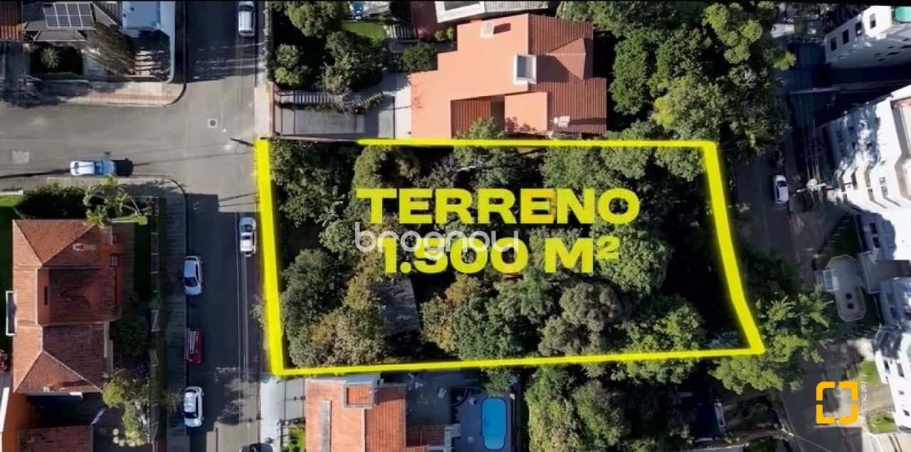 Vendo Terreno no coração do bairro Coqueiros em Florianópolis — foto principal