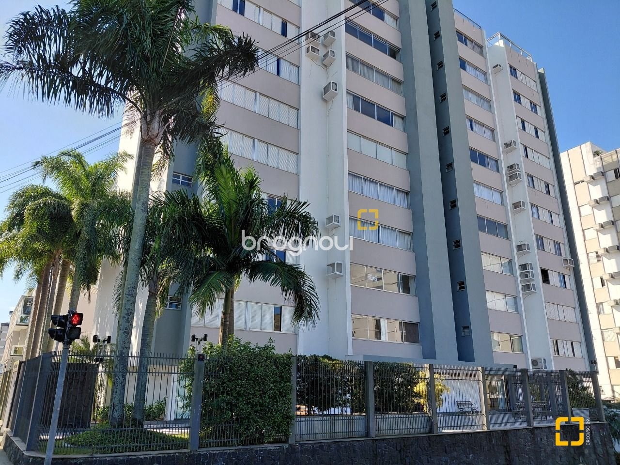 Apartamento à venda em Centro, Florianópolis/SC — foto principal