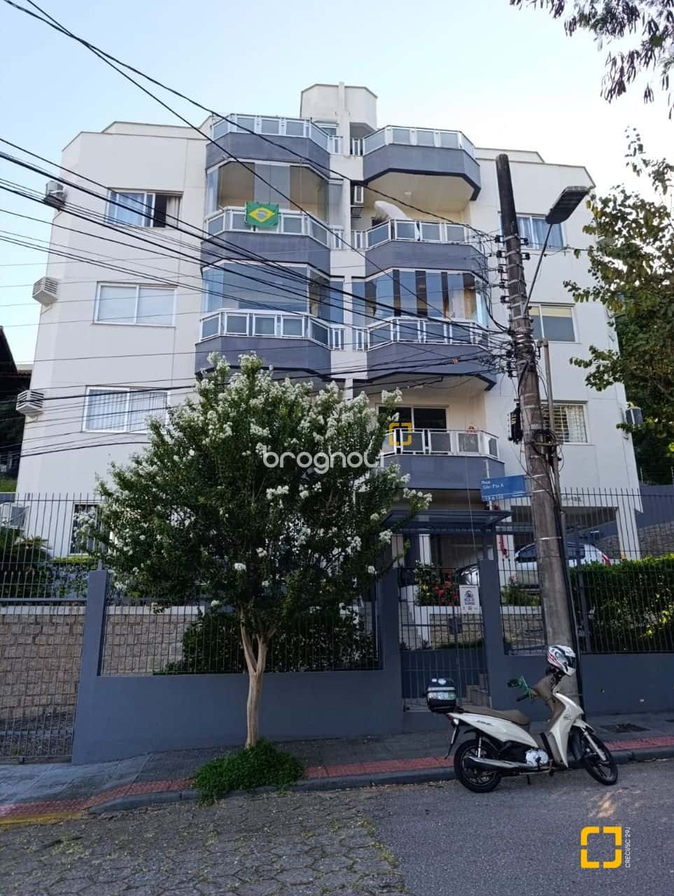 Apartamento de 01 dormitório em Coqueiros em Florianópolis - SC — foto principal