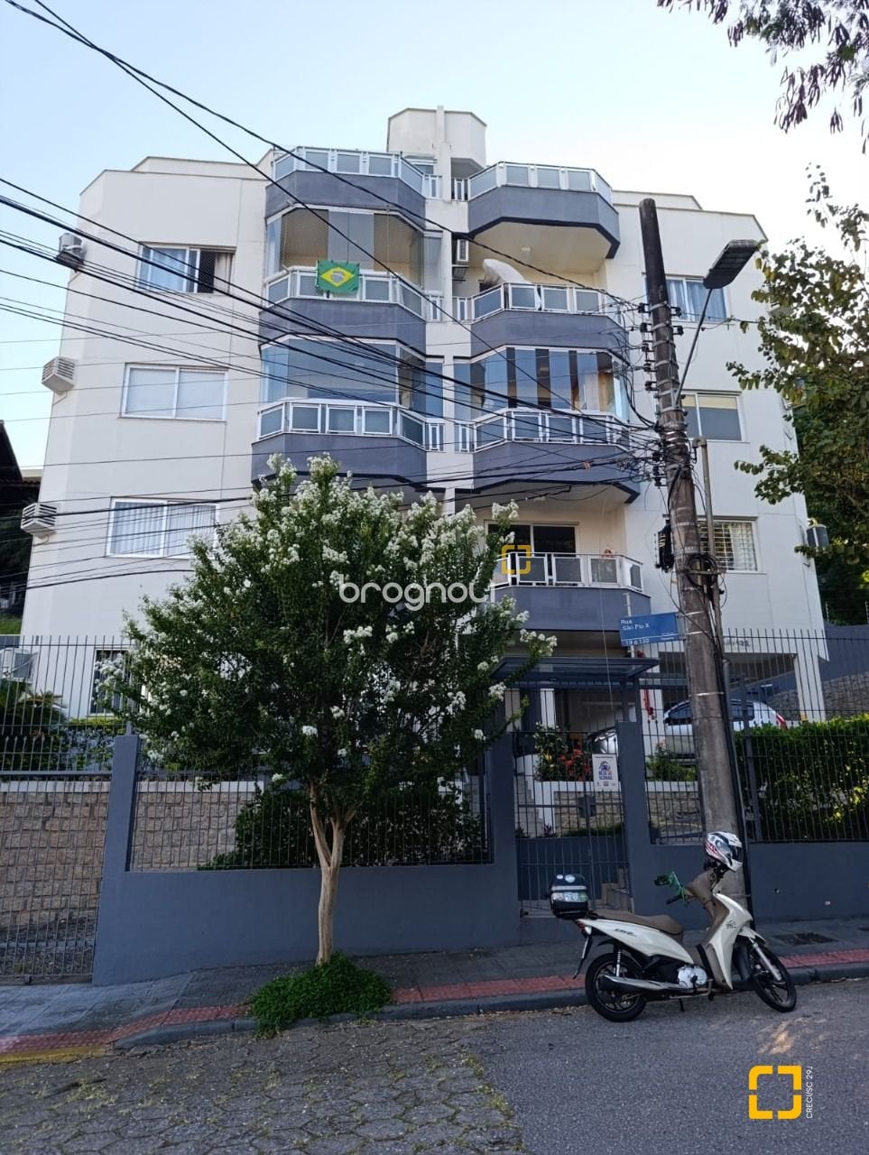Apartamento à venda em Coqueiros, Florianópolis/SC — foto principal