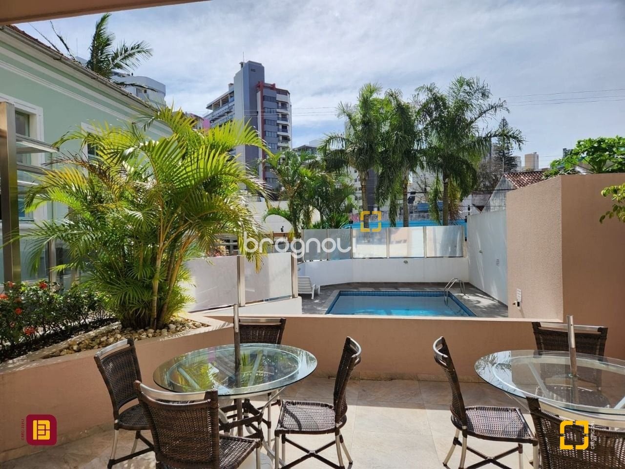 Apartamento à venda em Centro, Florianópolis/SC — foto principal