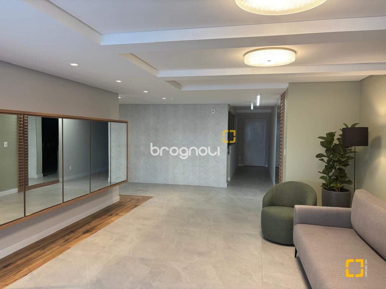 Apartamento à venda em Barreiros, São José/SC — foto principal
