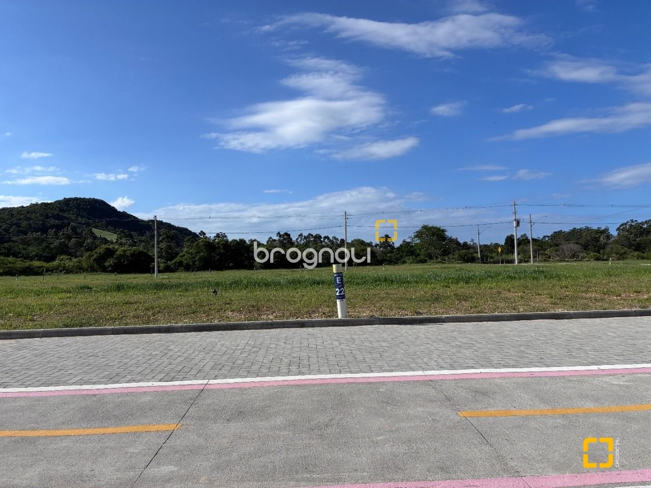 Terreno à venda em São João do Rio Vermelho, Florianópolis/SC — foto principal