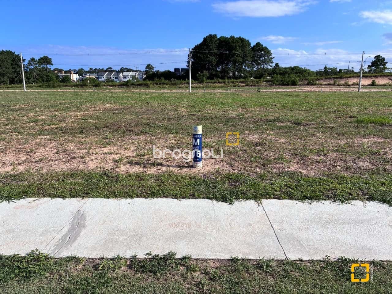 Brognoli Vende: Terreno de 600m² com Escritura Pública em Florianópolis — foto principal