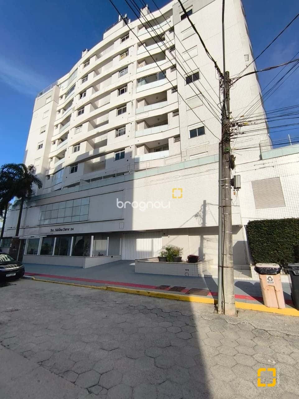 Apartamento à venda Dois Dormitórios,um suíte - Trindade — foto principal