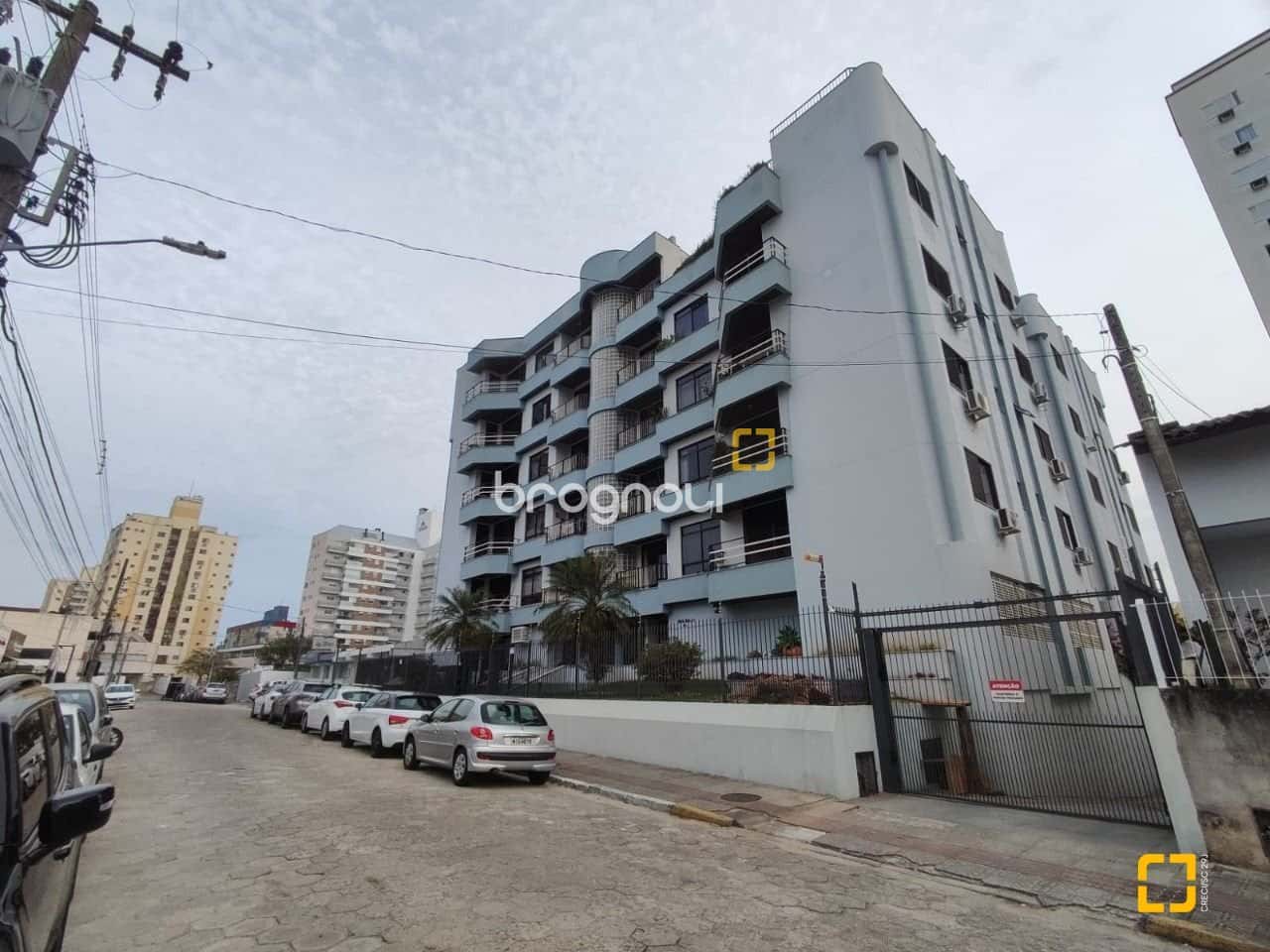 Apartamento Amplo no Estreito 3 Dormitórios sendo 1 suíte — foto principal