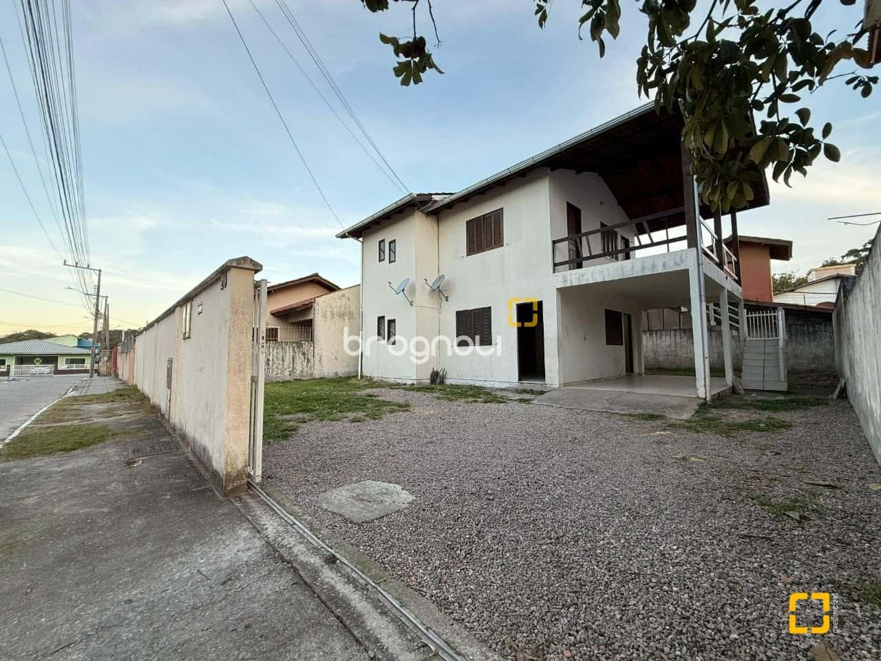 Casa Residencial - Ingleses do Rio Vermelho, Florianópolis — foto principal