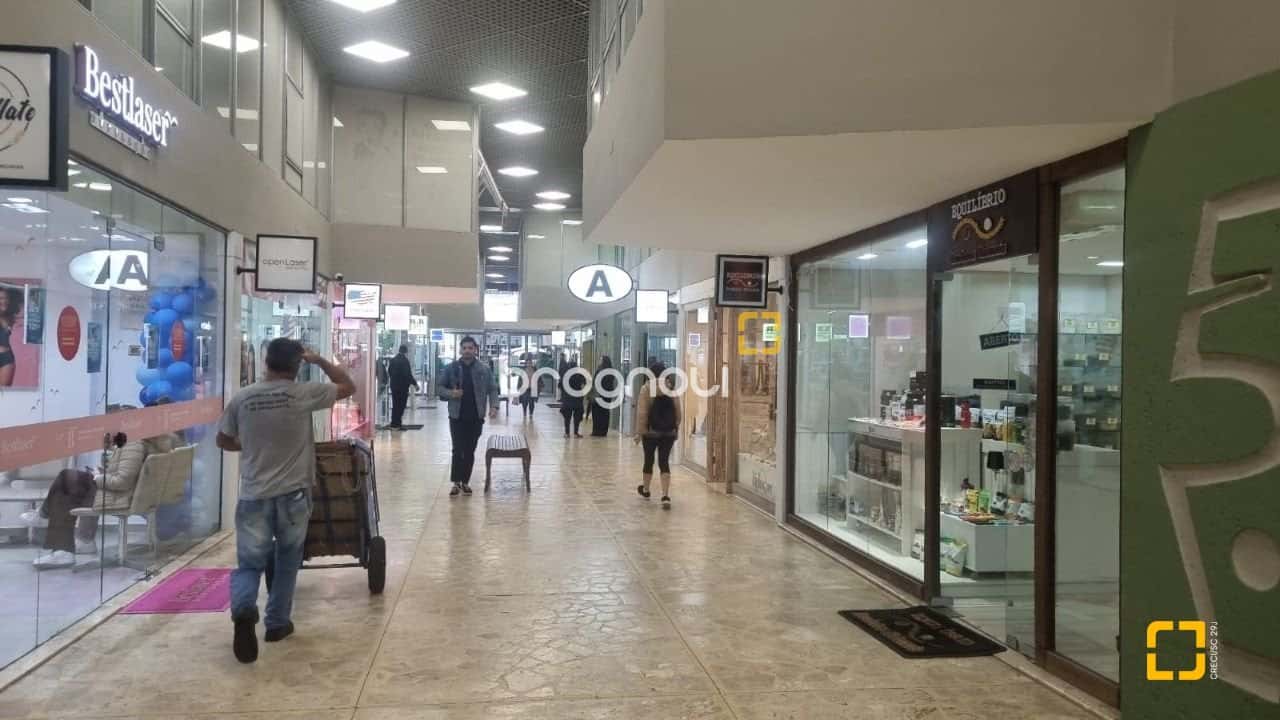 Sala comercial no Condomínio Ceisa Center, 32,75 m² no Centro, Florianópolis, SC — foto principal