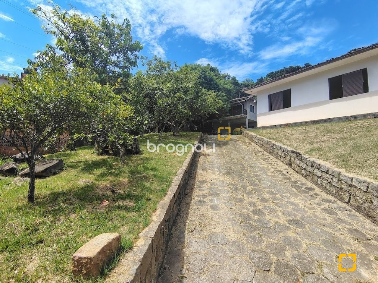 Casa à venda em Monte Verde, Florianópolis/SC — foto principal