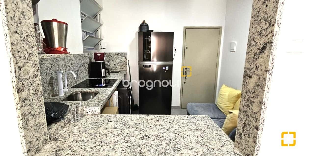 Kitinete no Centro de Florianópolis, reformada — foto principal