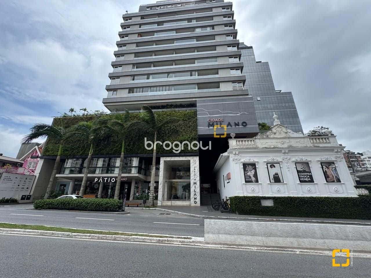 Studio de alto padrão a venda pronto para morar ou investir no centro de Florianópolis-SC — foto principal
