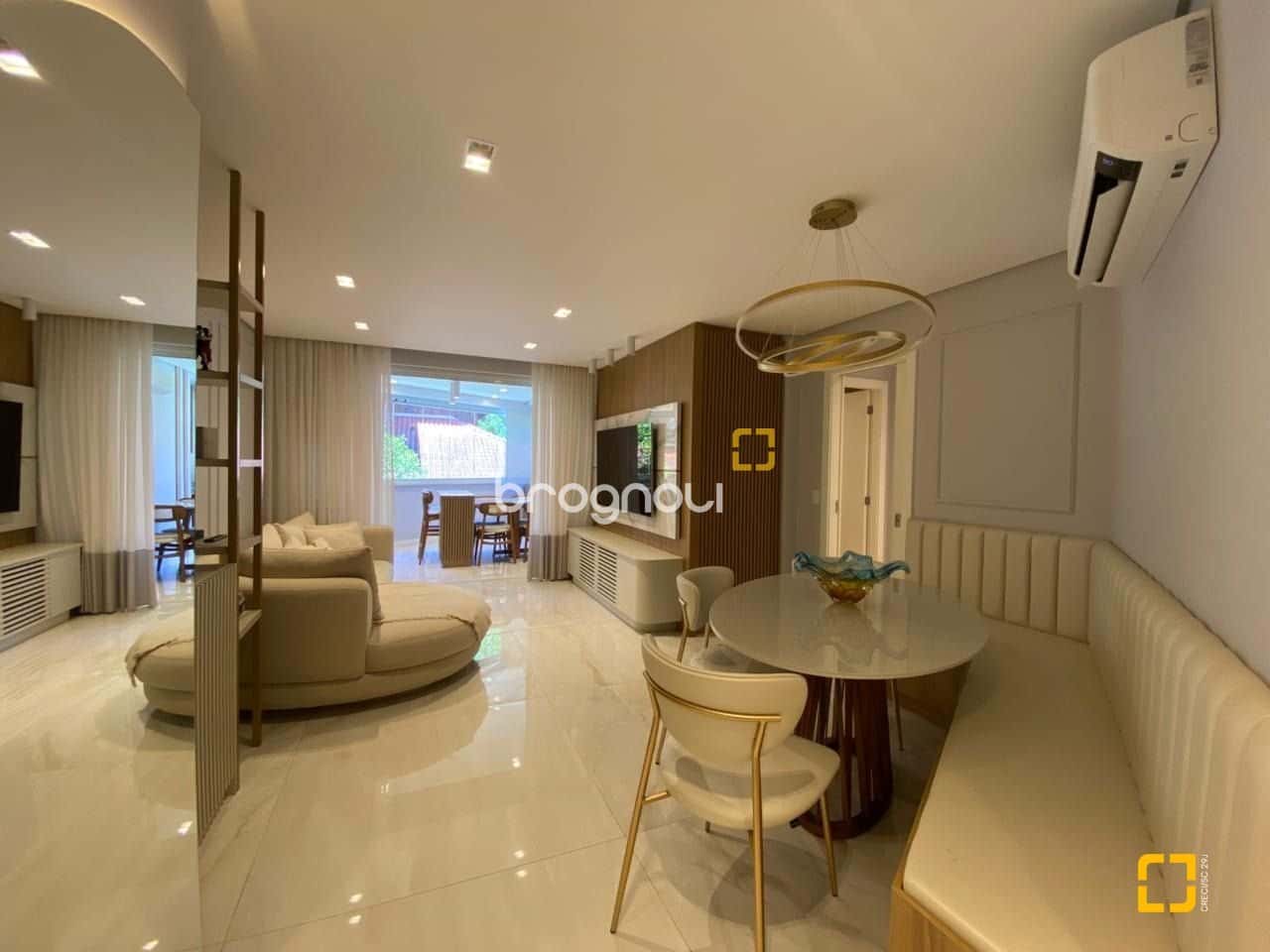 Apartamento de 04 dormitórios sendo 01 suíte no bairro João Paulo em Florianópolis — foto principal