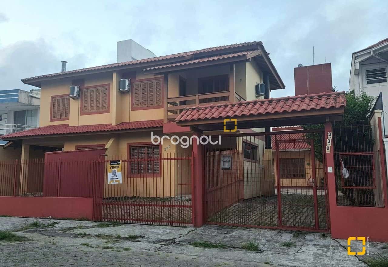 Casa 4 quartos + 2 sobrados 2 quartos cada — foto principal