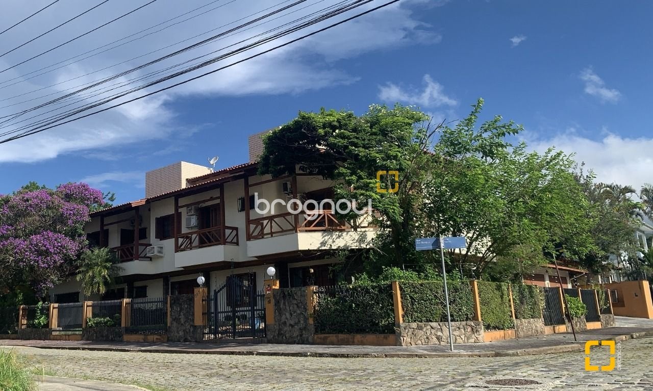 Casa à venda em Itacorubi, Florianópolis/SC — foto principal