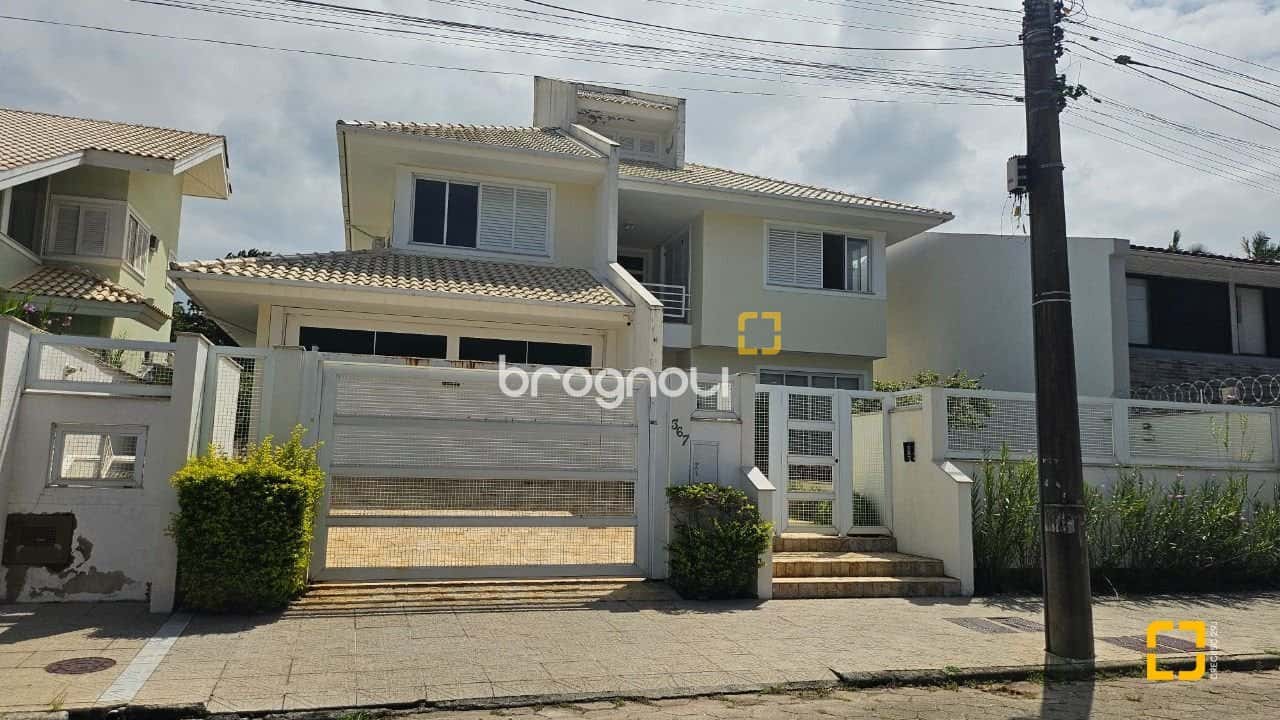 Casa residencial de 3 suítes à venda no Bairro Jardim Anchieta — foto principal