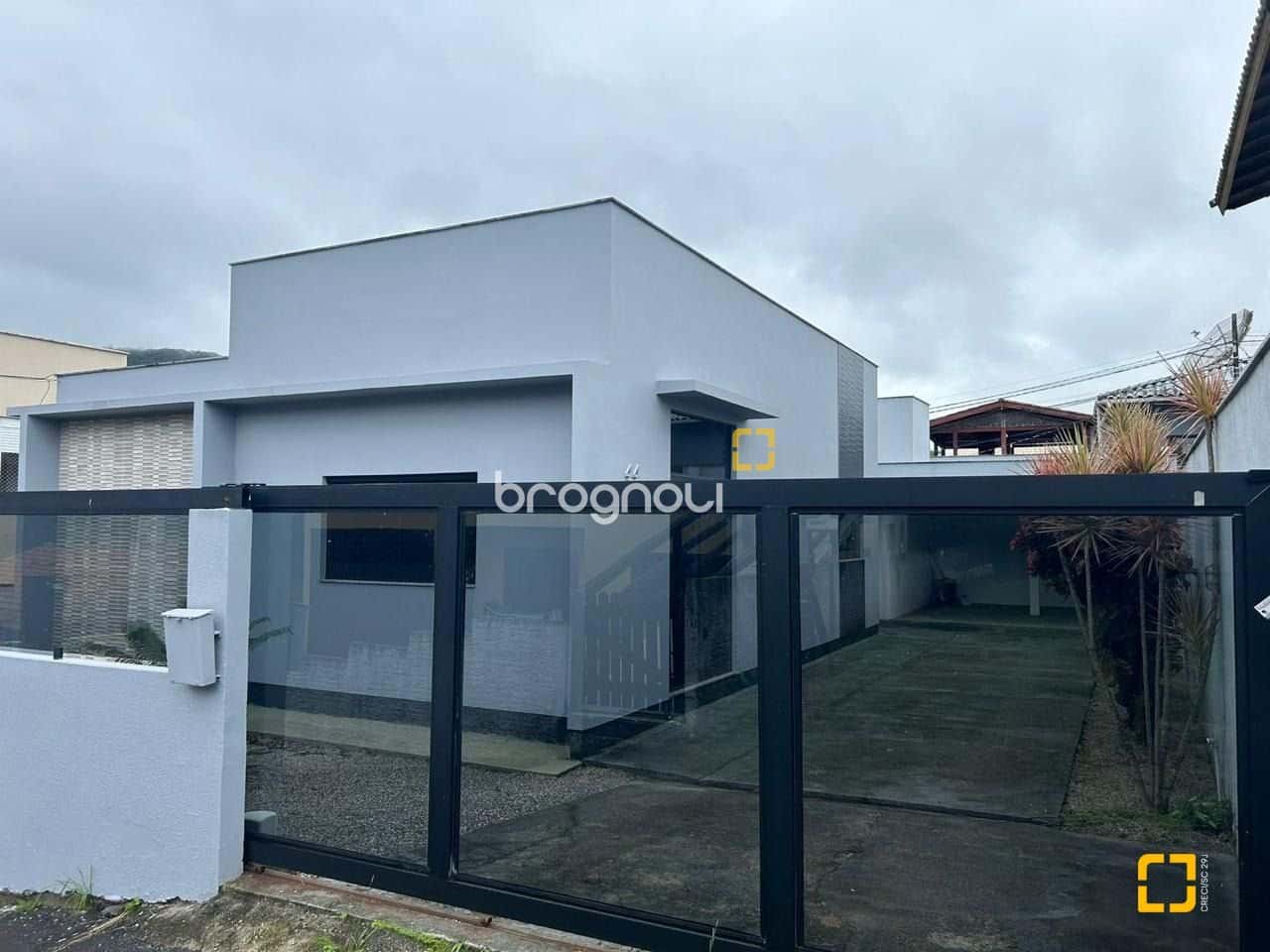 Casa a venda no Rio Tavares, moderna e com muito estilo. — foto principal