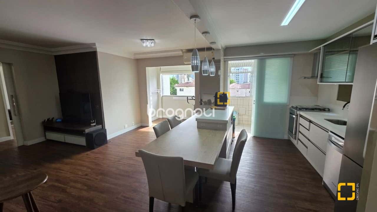 Apartamento Centro 3 dormitórios com suíte - duas vagas — foto principal