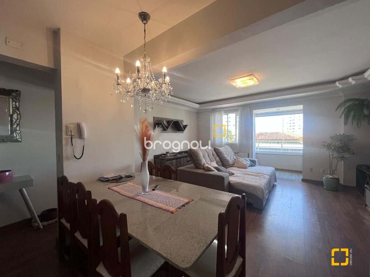 Apartamento à venda 2 quartos com suíte no Kobrasol - São José — foto principal