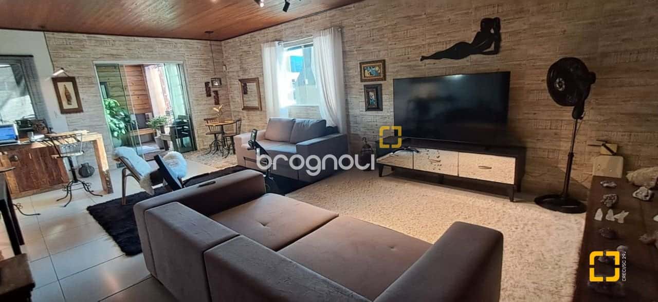 Brognoli Vende- Cobertura em ótima localização nos Ingleses — foto principal