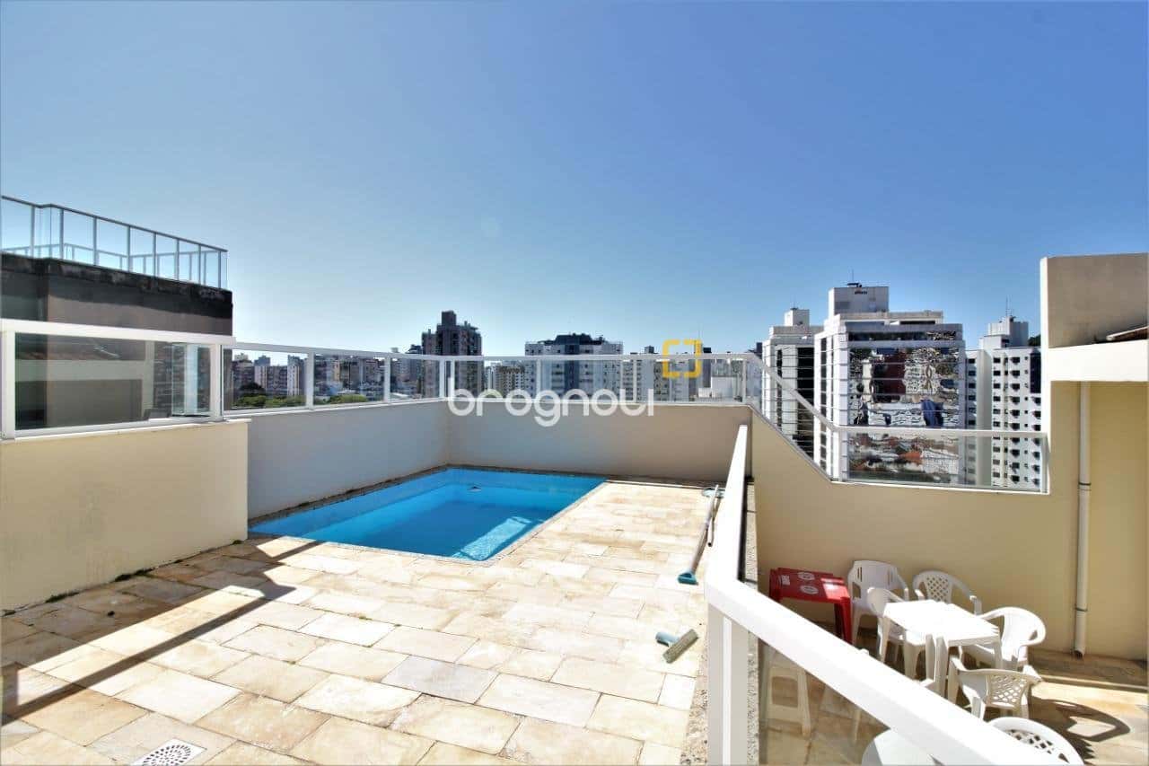 Cobertura duplex com 198 m² , piscina e duas vagas de garagem no centro de Florianóplois — foto principal