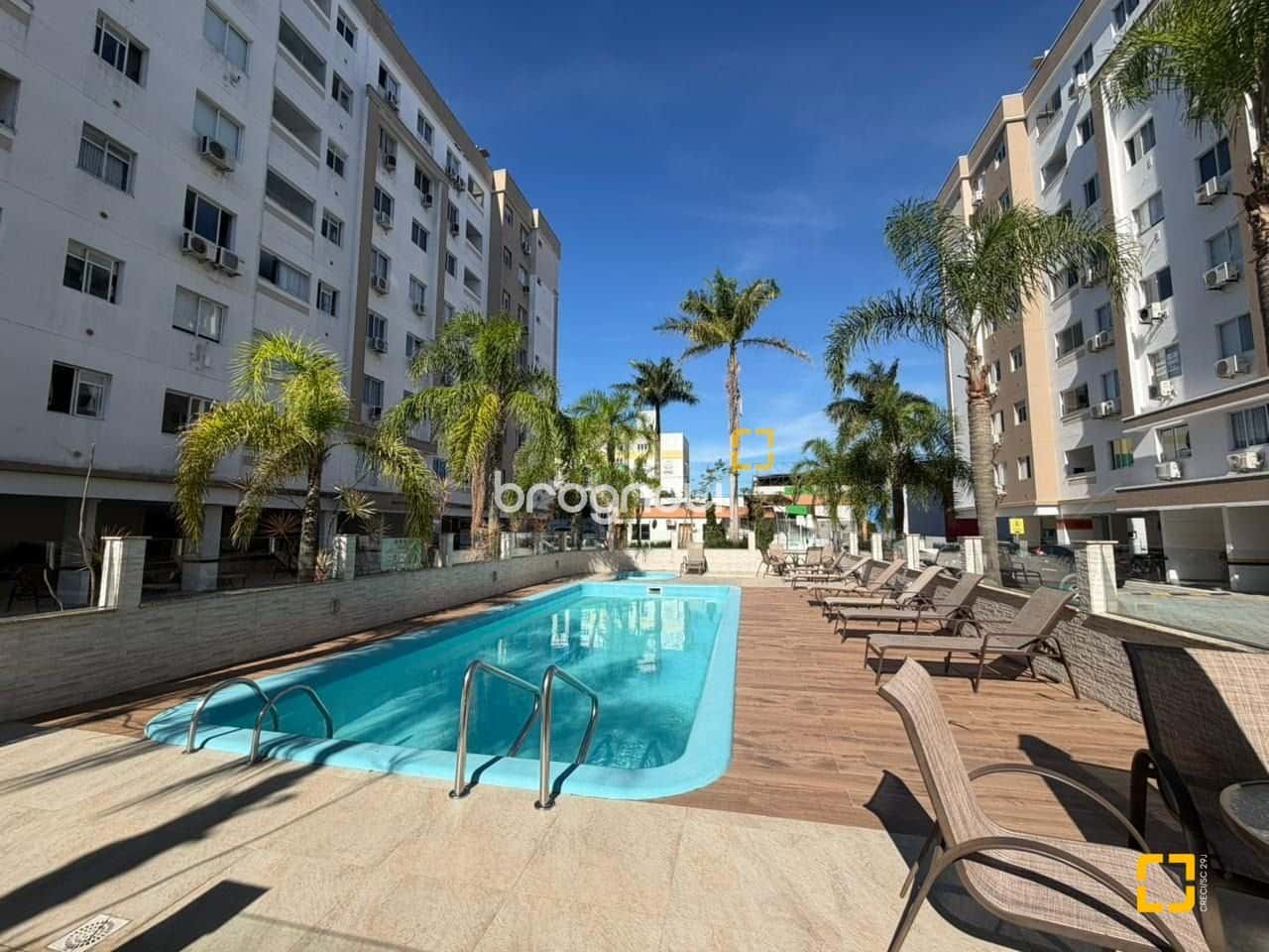 Apartamento de 02 no bairro Fazenda do Santo Antônio em São José/SC — foto principal