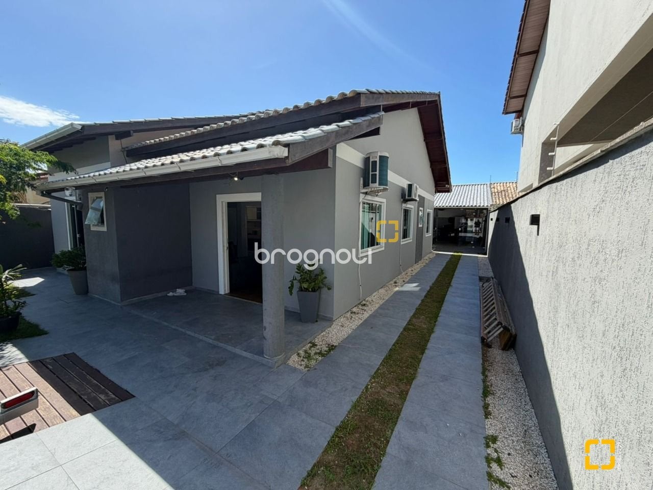 Casa à venda em Ingleses, Florianópolis/SC — foto principal