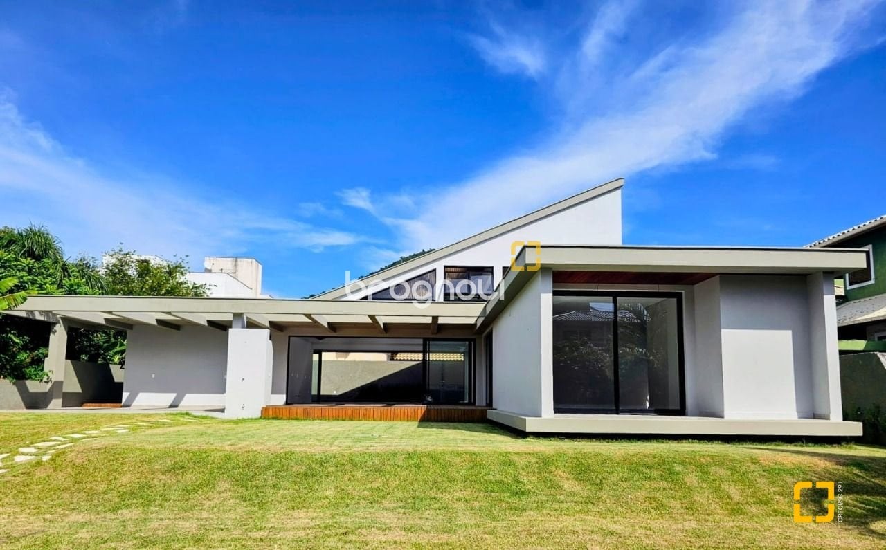 Casa em Condomínio à venda em Campeche, Florianópolis/SC — foto principal