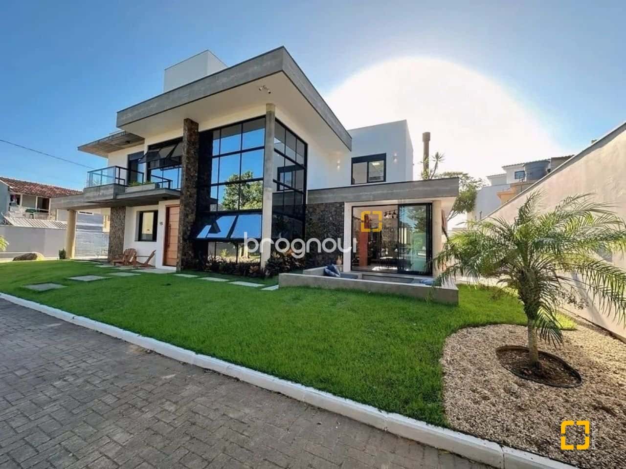 Casa à venda em condominio fechado com 4 quartos no Campeche — foto principal