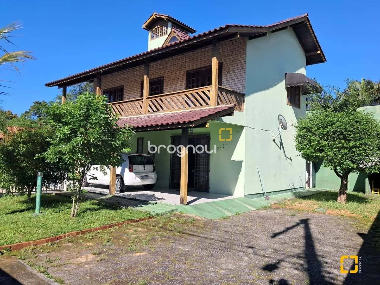 Casa 3 dormitórios (1 suíte) no Morro das Pedras em Florianópolis SC — foto principal