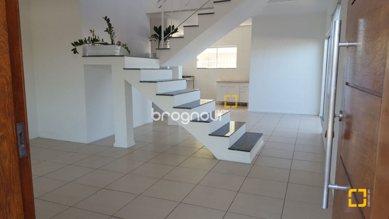 Casa à venda em Campeche, Florianópolis/SC — foto principal