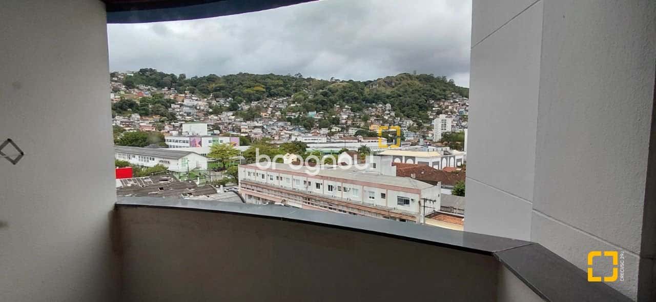 Apartamento com 3 quartos e vaga de garagem livre no Centro de Florianópolis — foto principal