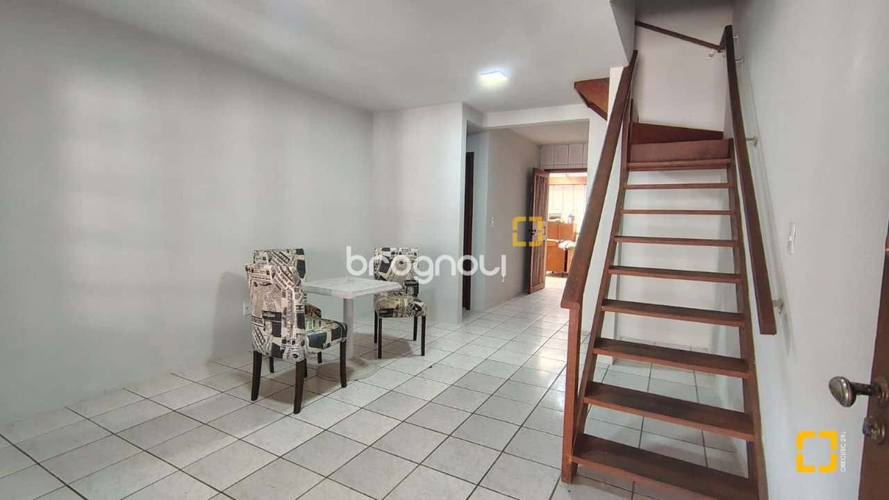 Sobrado Residencial - Ingleses do Rio Vermelho, Florianópolis — foto principal