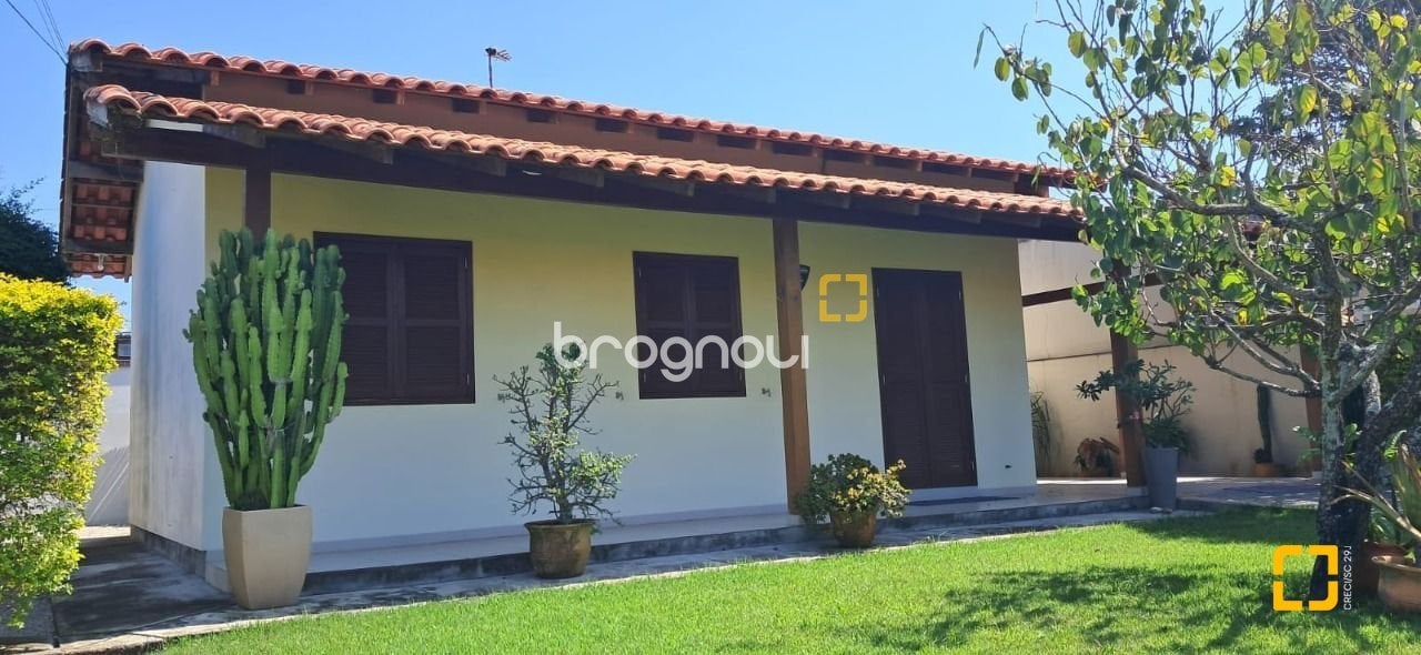 Casa à venda em Ingleses, Florianópolis/SC — foto principal