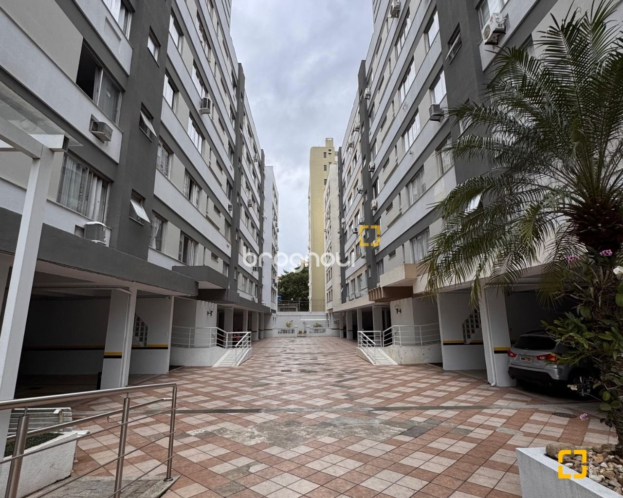 Apartamento à venda em Centro, Florianópolis/SC — foto principal