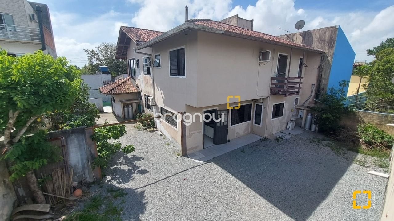Casa à venda em Campeche, Florianópolis/SC — foto principal
