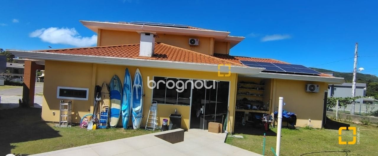 Casa à venda em Rio Vermelho, Florianópolis/SC — foto principal