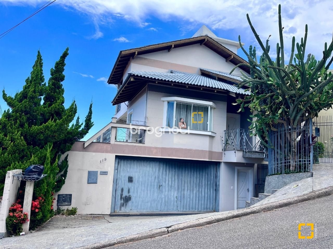 Casa à venda em Centro, São José/SC — foto principal