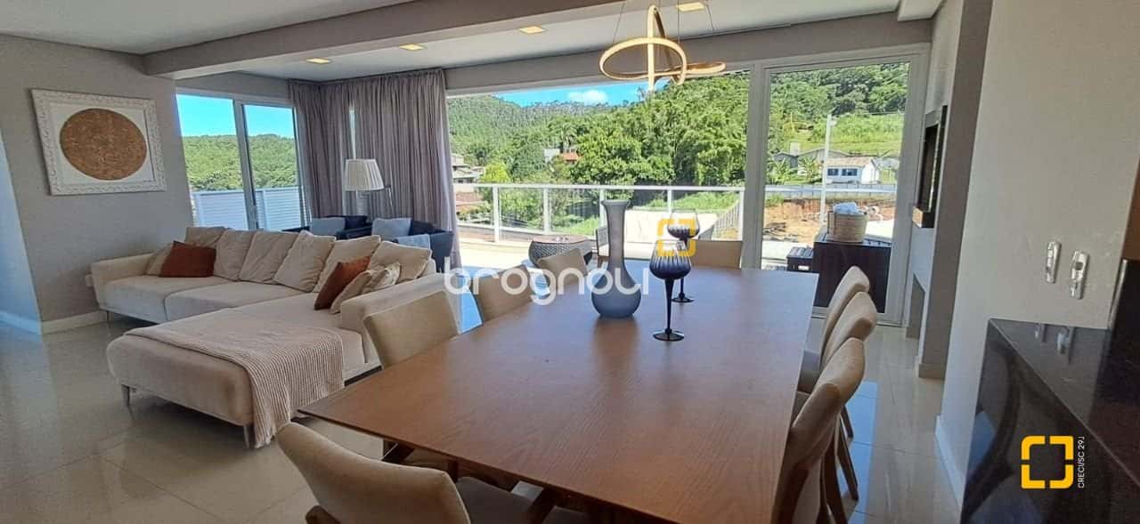 Brognoli Vende - Cobertura com vista mar em Canasvieiras — foto principal