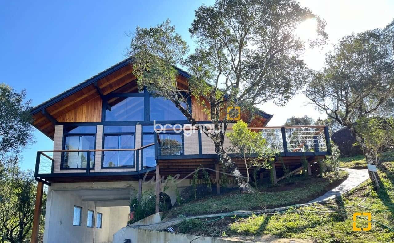 Casa em Condominio Rancho Queimado — foto principal