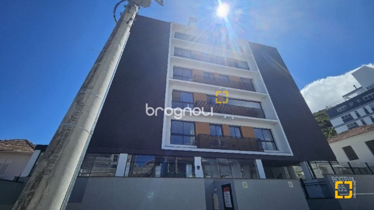 Apartamento à venda em Centro, Florianópolis/SC — foto principal