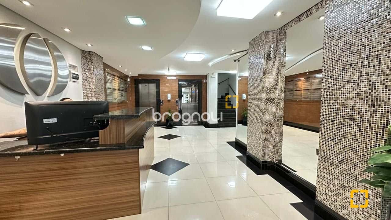 Sala no Edificio Atlas na Tenente Silveira no Centro de Florianópolis-SC — foto principal