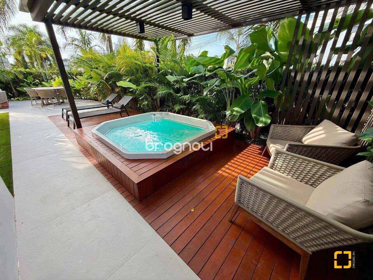 Casa Residencial com 199m², 4 quartos, 3 suítes, 2 vagas, no bairro Cachoeira do Bom Jesus em Floria — foto principal