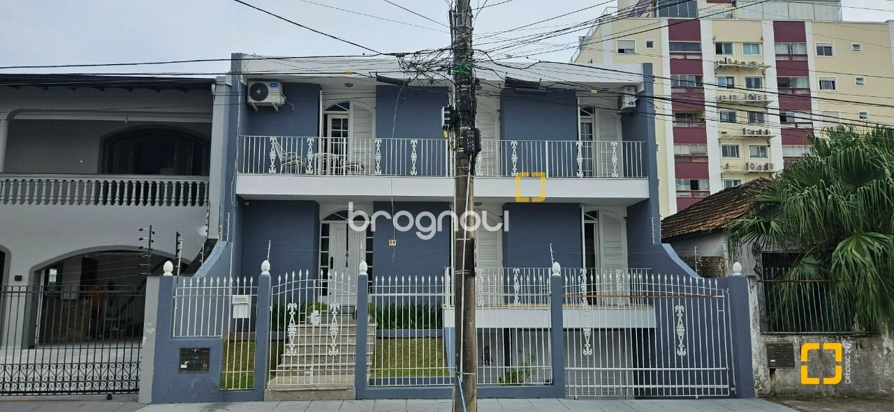 Casa à venda em Estreito, Florianópolis/SC — foto principal