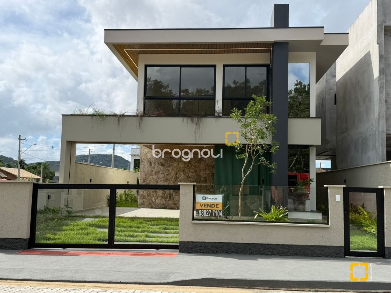 Casa à venda em Forquilhas, São José/SC — foto principal
