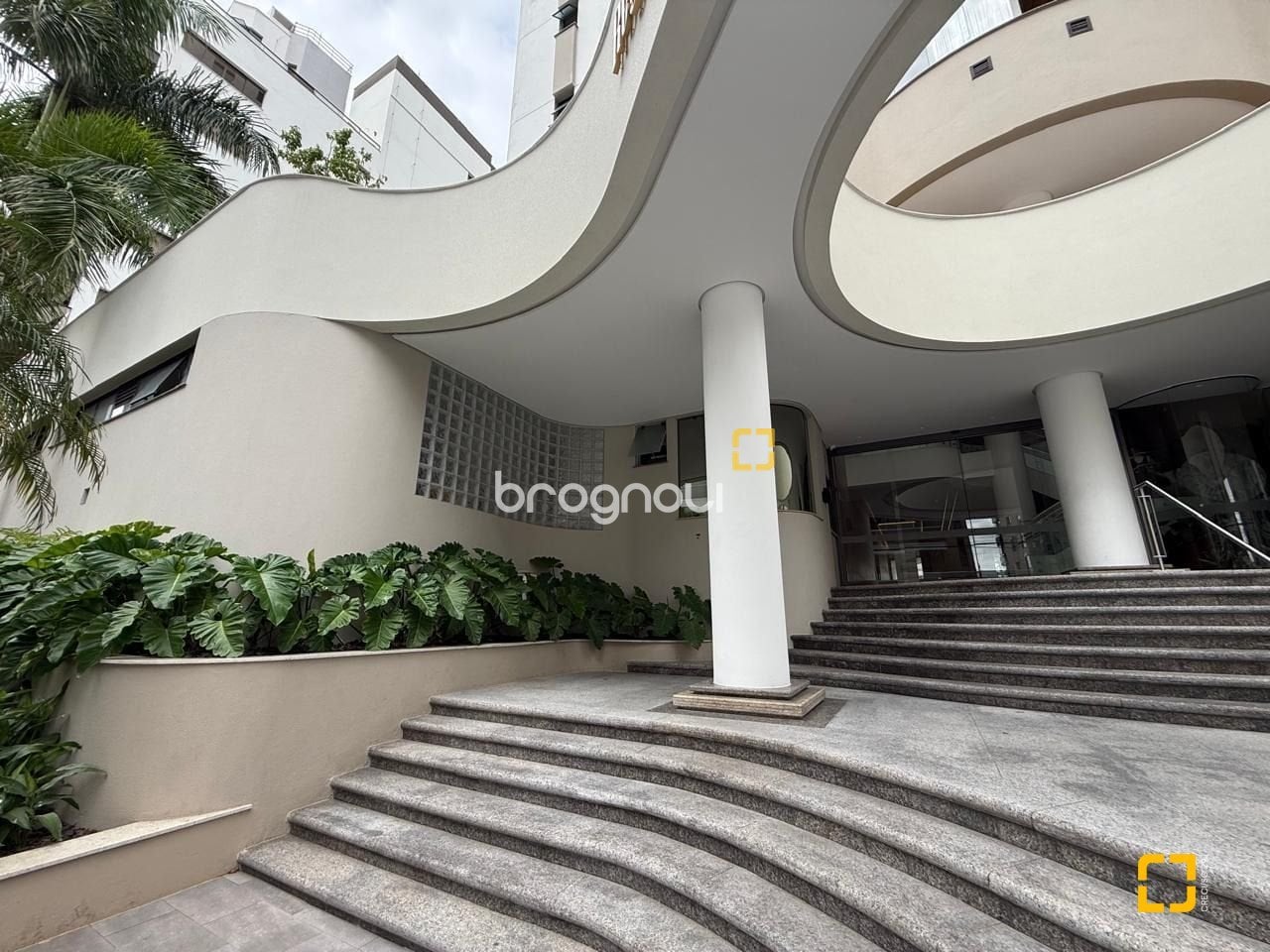 Apartamento à venda em Centro, Florianópolis/SC — foto principal