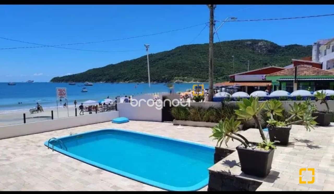 Brognoli Vende - Apartamento Pé na Areia no Santinho — foto principal
