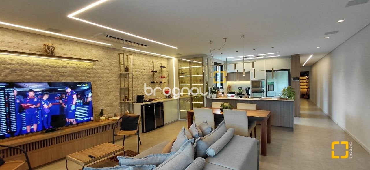 Casa à venda em Itacorubi, Florianópolis/SC — foto principal
